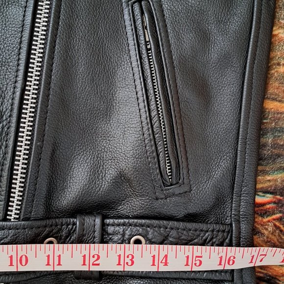 Vintage black LeatherJacket - Picture 3 of 16